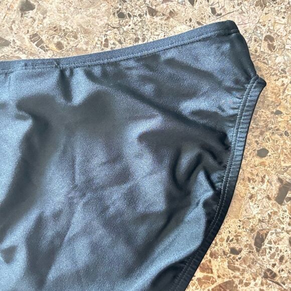 Speedo | Women's Black Bikini Swimsuit Bottom
Swim Bathing Suit - Picture 7 of 14